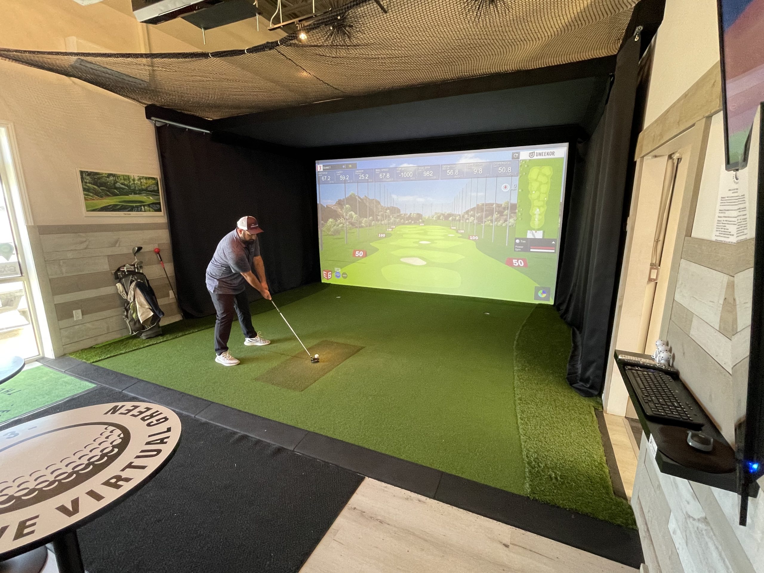 Premium Indoor Golf Simulator